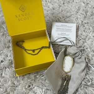 Kendra Scott Pendant Necklace